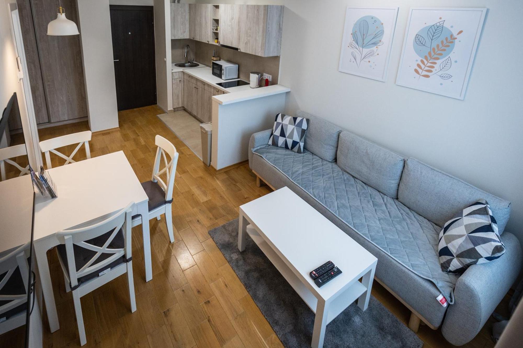 Black & White Apartment Subotica Bagian luar foto